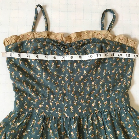 Lulu's Floral Maxi Dress in Green and Cream - Picture 4 of 16